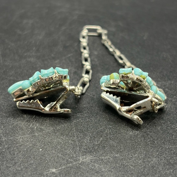 Vintage Blue & Silver Tone Metal Sweater Clip Jewelry Accessory Gift Accessories - Picture 9 of 9